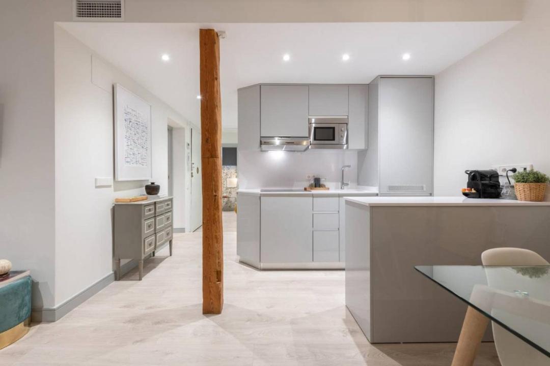 Sophisticated Brand New Flat Apartment Madrid Exterior photo